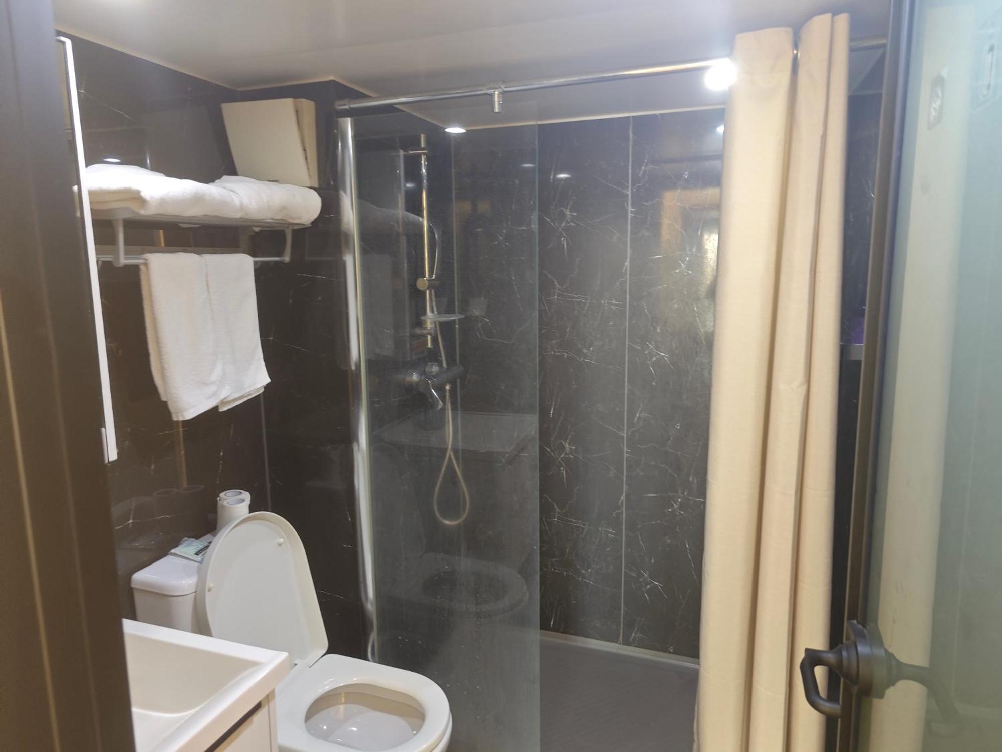 Xinghe Times Apartment - Shenzhen North Railway Station Екстериор снимка